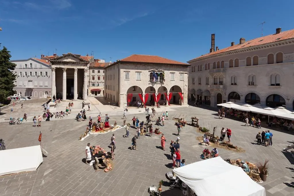 Studio Apartman Ela Apartment Pula